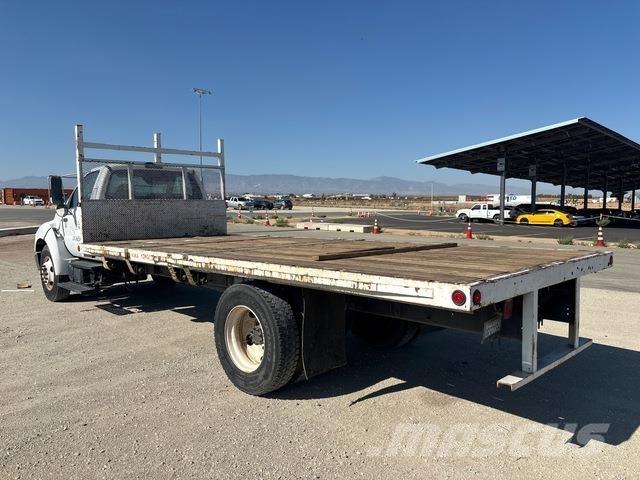 Ford F-650 Tovornjaki s kesonom/platojem