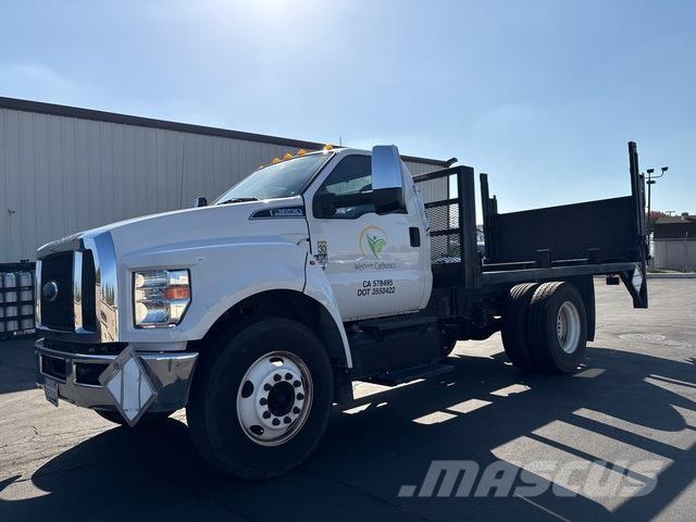 Ford F-650 Tovornjaki s kesonom/platojem