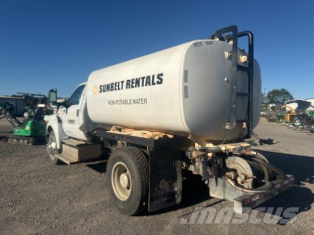 Ford F-650 Tovornjaki za vodo