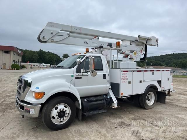 Ford F-750 Avtokošare