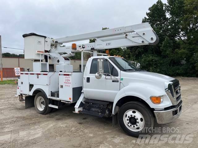 Ford F-750 Avtokošare