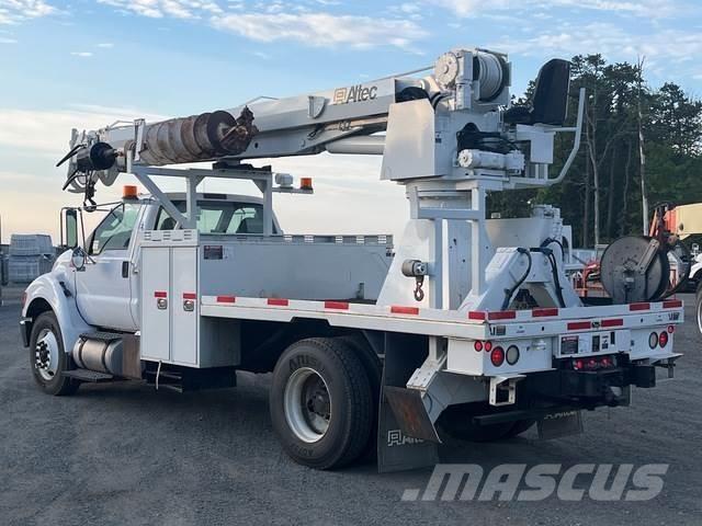 Ford F-750 Mobilni vrtalni tovornjaki