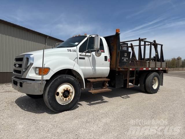 Ford F-750 Drugo