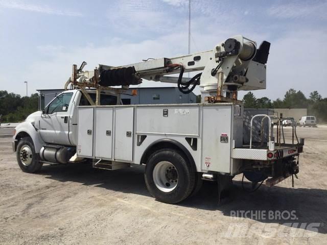 Ford F-750 Mobilni vrtalni tovornjaki