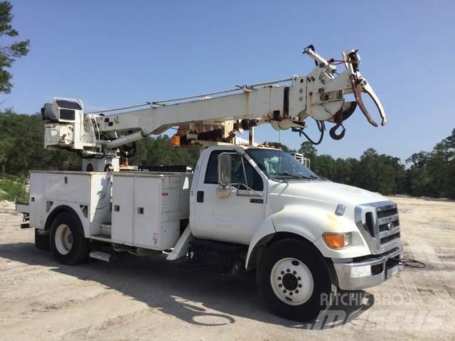 Ford F-750 Mobilni vrtalni tovornjaki