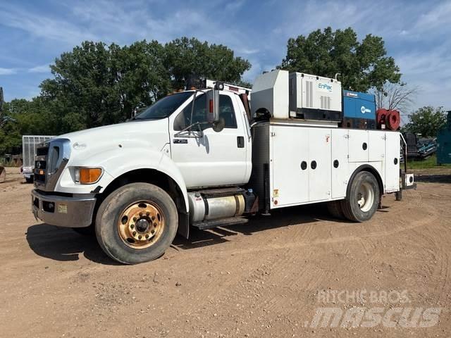 Ford F-750 Komunalna vozila