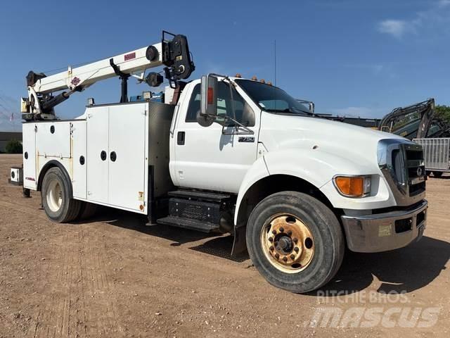 Ford F-750 Komunalna vozila