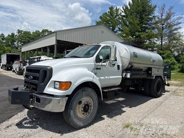 Ford F-750 Avtomešalci za beton