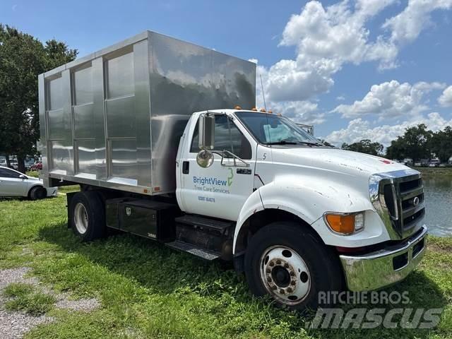 Ford F-750 Tovornjaki za žagovino