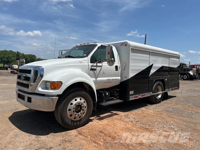 Ford F-750 Tovornjaki cisterne