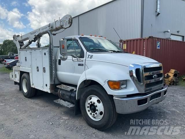Ford F-750 Prekucniki