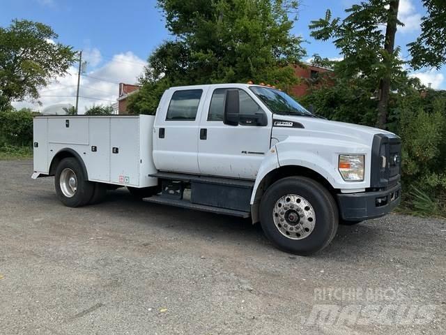 Ford F-750 Prekucniki