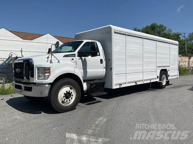 Ford F-750 Tovornjaki za prevoz pijač