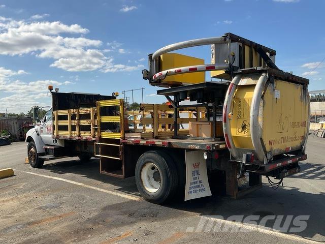 Ford F-750 Komunalna vozila