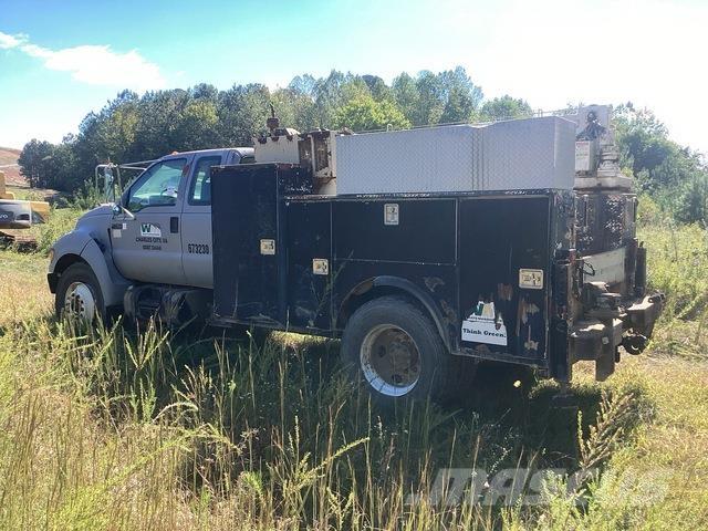 Ford F-750 Komunalna vozila