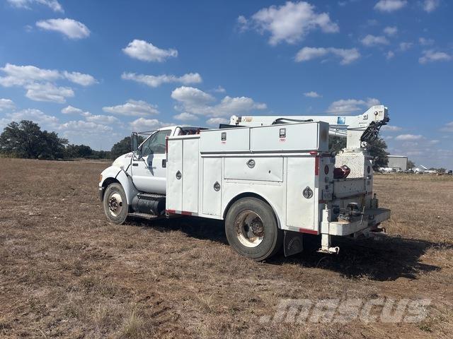 Ford F-750 Komunalna vozila