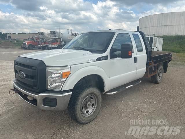 Ford F250 Tovornjaki s kesonom/platojem