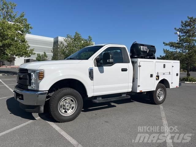 Ford F250 XL Komunalna vozila