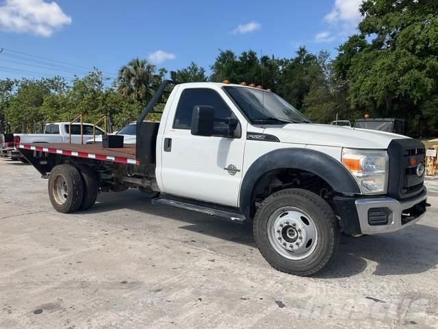 Ford F550 Tovornjaki s kesonom/platojem