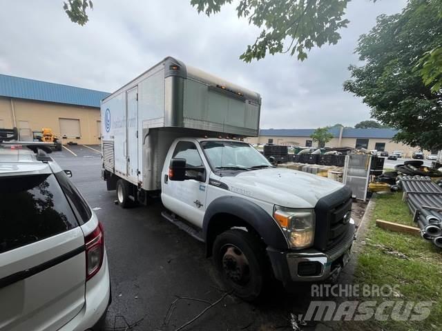 Ford F550 Tovornjaki zabojniki