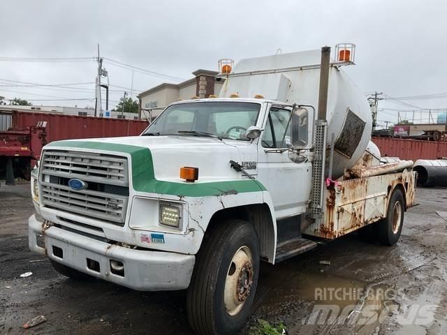 Ford F700 Gradbeništvo - drugo