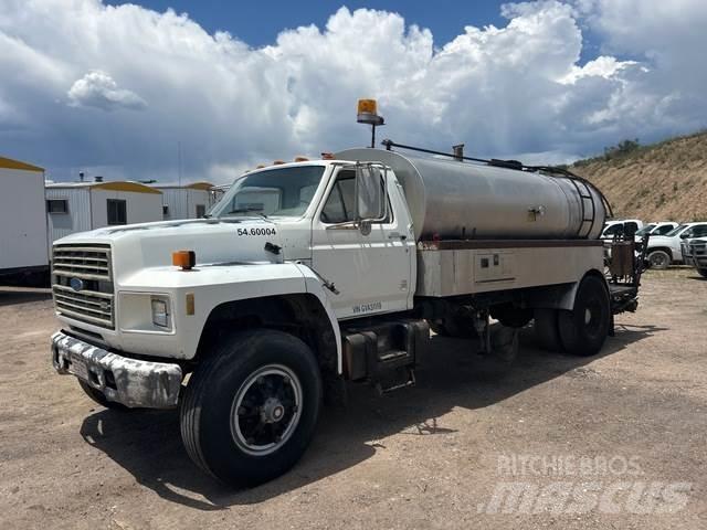 Ford F700 Avtomešalci za beton
