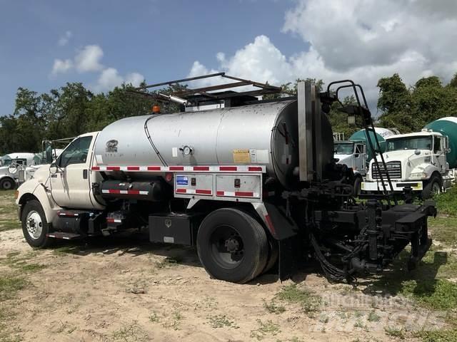 Ford F750 Avtomešalci za beton