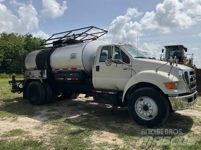 Ford F750 Avtomešalci za beton