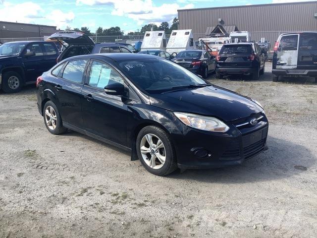 Ford Focus SE Avtomobili