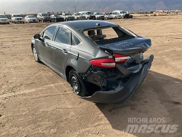 Ford Fusion S Avtomobili