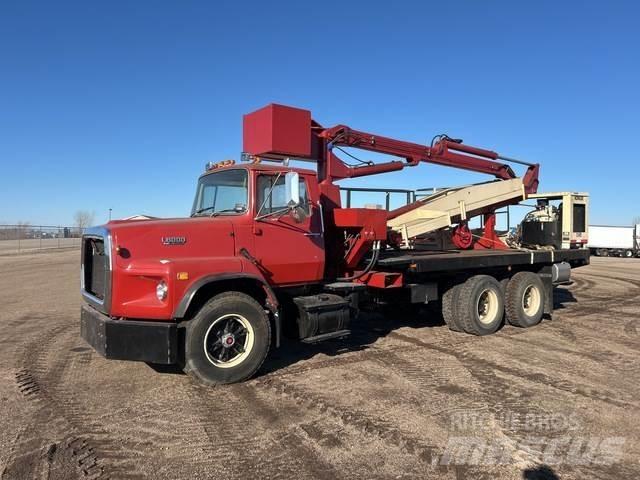 Ford L8000 Drugo