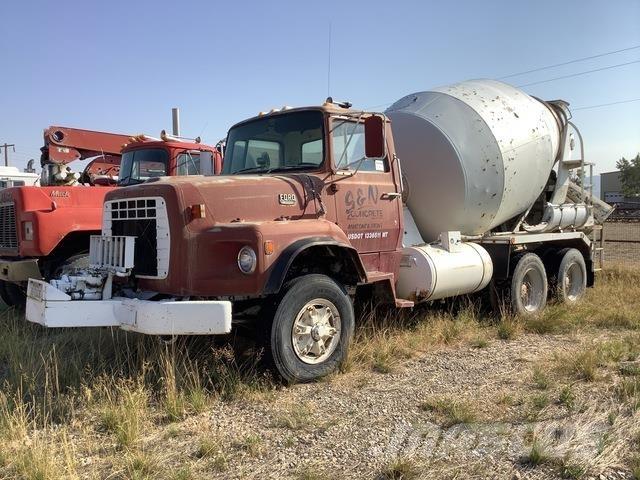 Ford L8000 Drugi tovornjaki