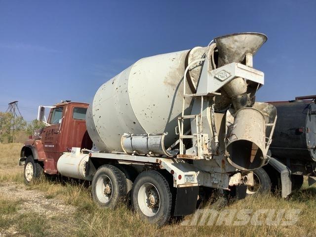 Ford L8000 Drugi tovornjaki