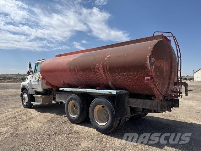 Ford L9000 Tovornjaki za vodo