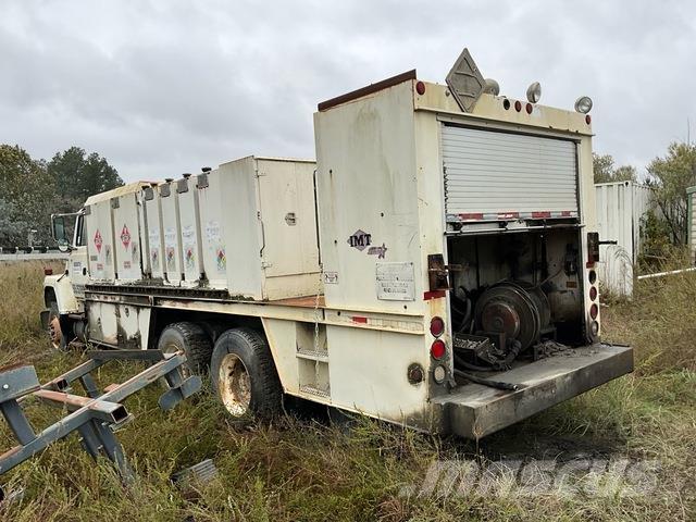 Ford LNT9000 Tovornjaki cisterne