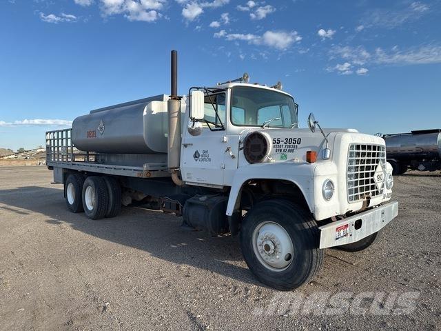 Ford LT8000 Tovornjaki cisterne