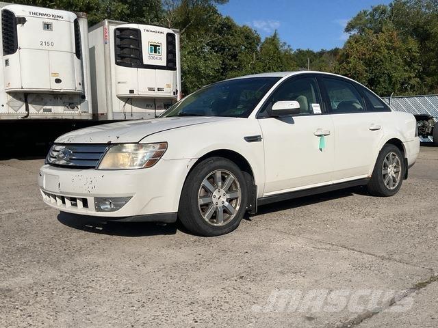Ford Taurus Avtomobili