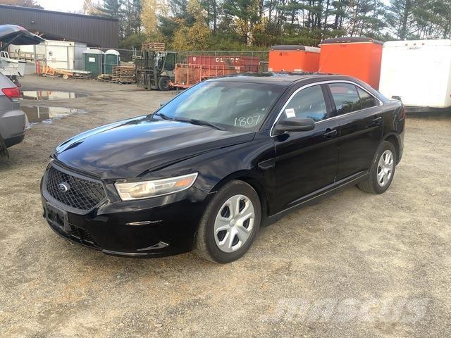 Ford Taurus Avtomobili