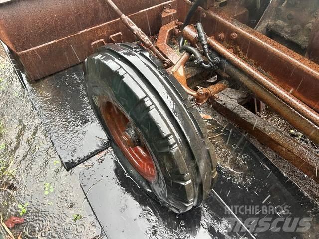 Fordson Major Drugo