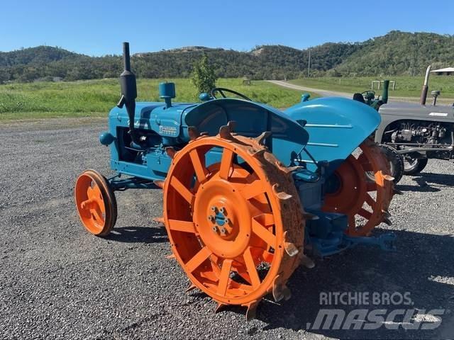 Fordson Major Drugo