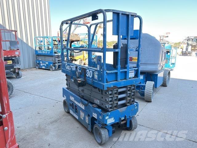 Genie GS-1930 Škarjaste dvižne ploščadi