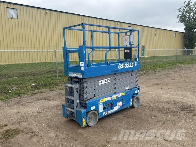Genie GS-3232 Škarjaste dvižne ploščadi