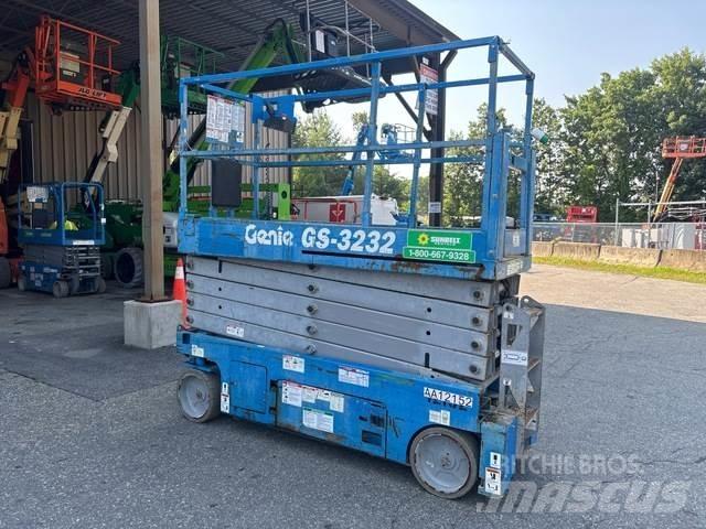 Genie GS-3232 Škarjaste dvižne ploščadi