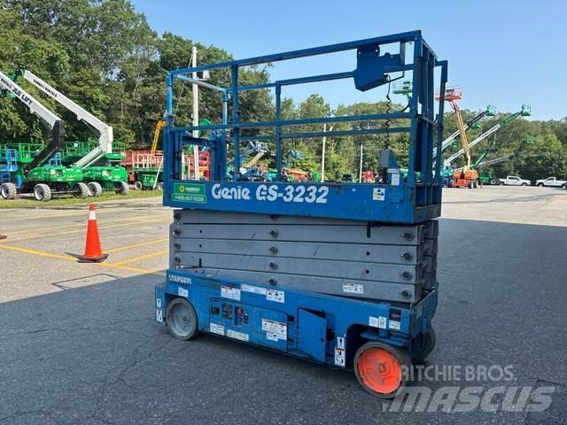 Genie GS-3232 Škarjaste dvižne ploščadi