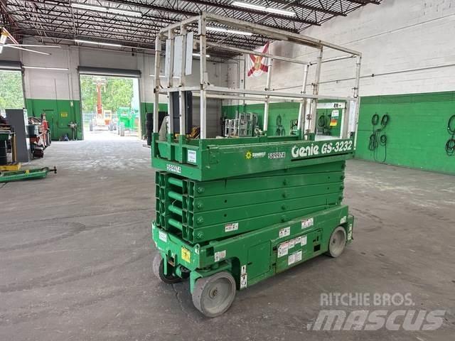 Genie GS-3232 Škarjaste dvižne ploščadi
