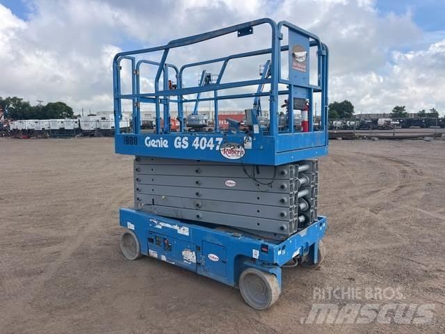 Genie GS-4047 Škarjaste dvižne ploščadi