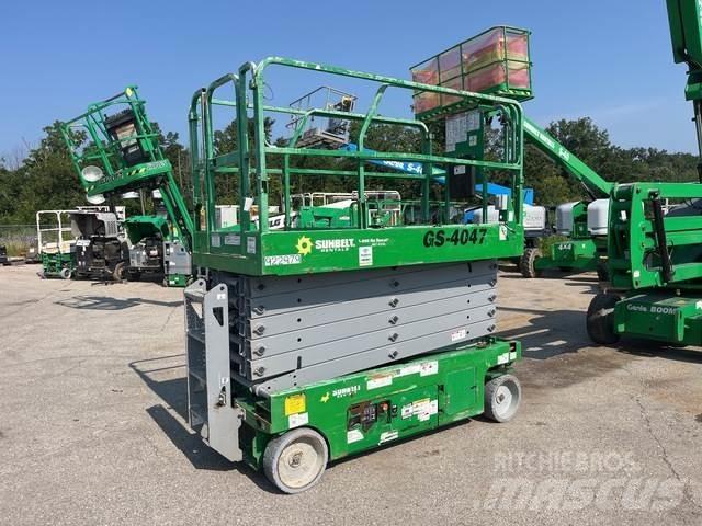 Genie GS-4047 Škarjaste dvižne ploščadi
