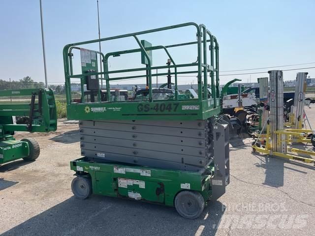 Genie GS-4047 Škarjaste dvižne ploščadi