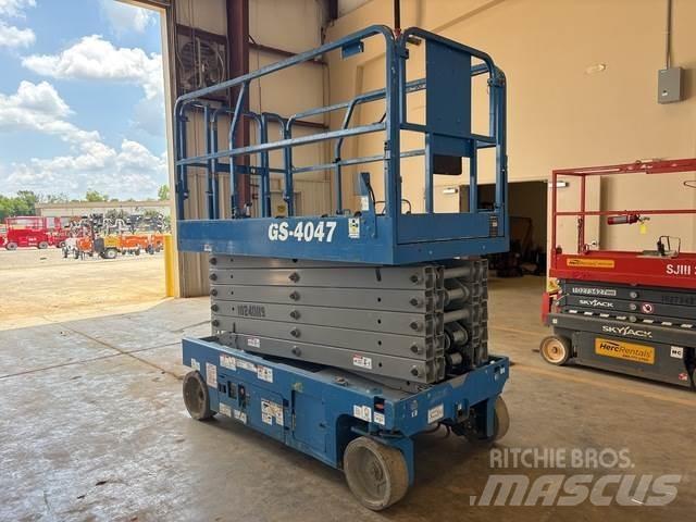 Genie GS-4047 Škarjaste dvižne ploščadi
