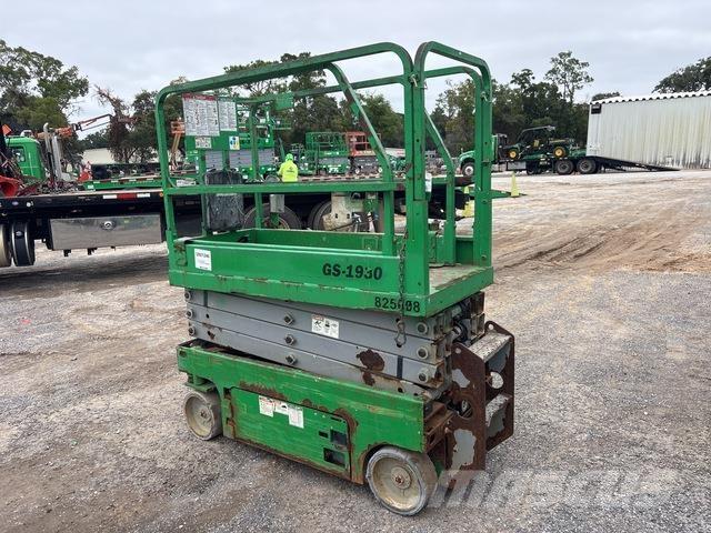 Genie GS1930 Škarjaste dvižne ploščadi